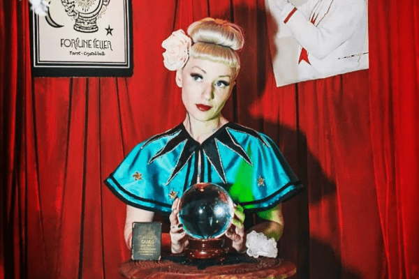 Sansa the Fortune Teller